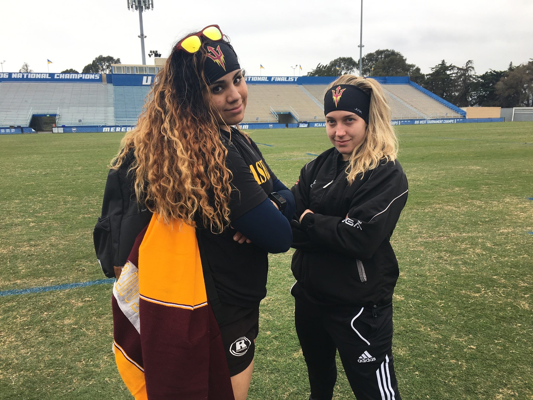 Arizona State University Women’s D1 Rugby Team in their JUNK Headbands.