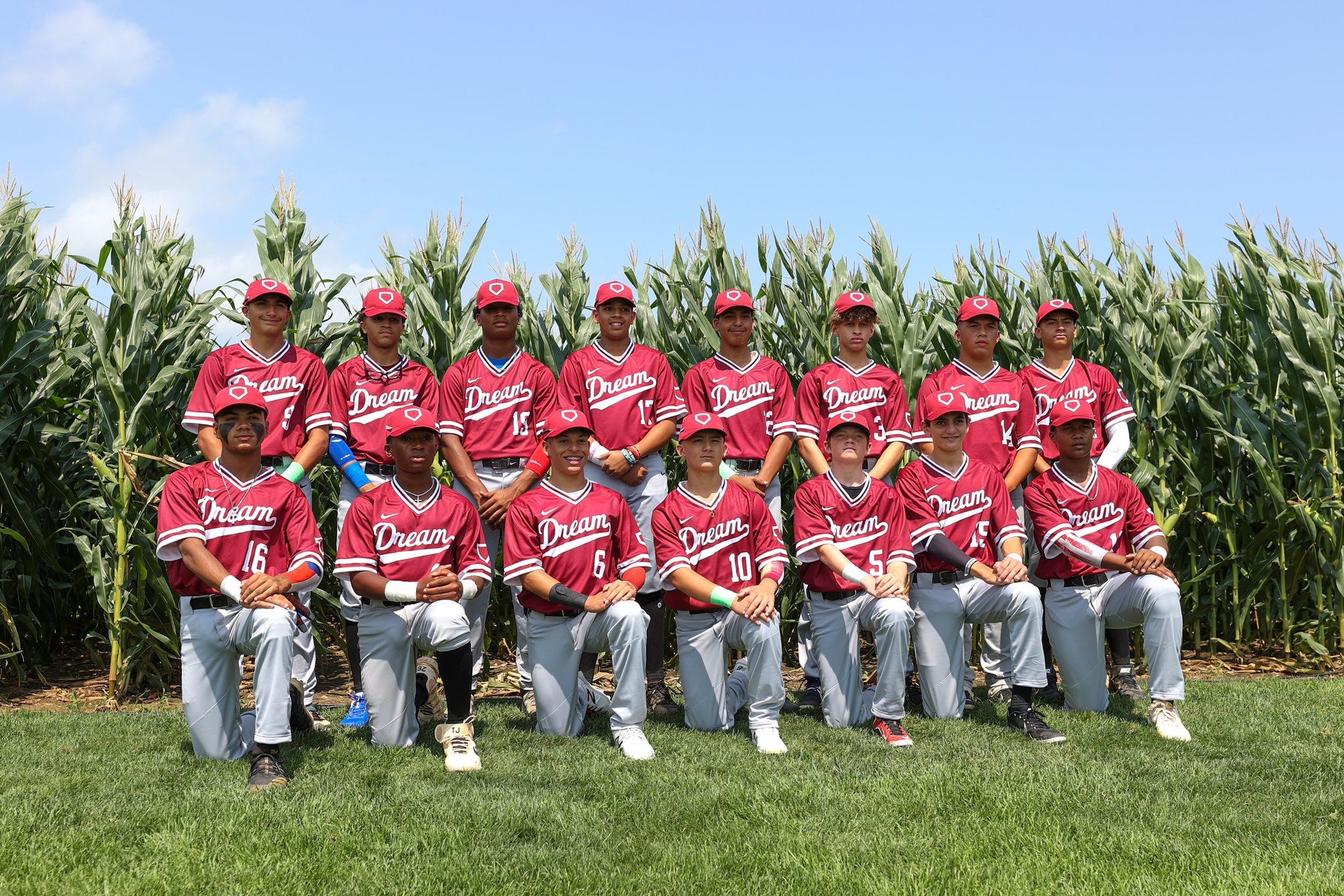 DREAM U14 Team picture. Credit: MLB Photos